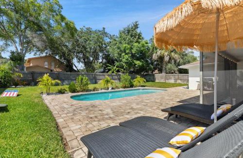 Palm Harbor Casa | Heated Pool, Pet friendly,Dunedin Beach Gem