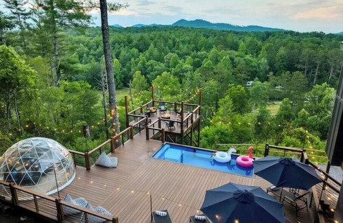 Mineral Bluff Casa | Heated Pool-Sauna-Mountain Views-Hot Tub-Game Room