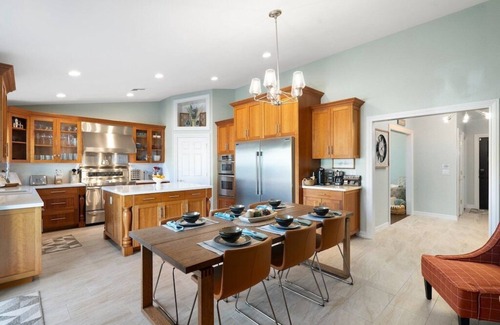 Sunset Ridge Casa | Scottsdale Star Wars Retreat! Pool~Game Room~BBQ~Outdoor Bar-NEW Fire Pit!