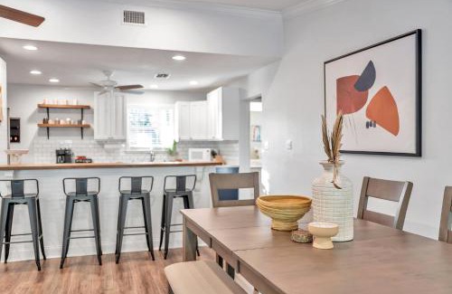 On Top of The World Casa | Heated Pool, Stylish Home - Grand Cypress Retreat