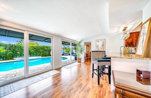 Cypress Lakes Casa | Heated Pool! Waterfront+Kayak! 1 Mile To Beach!