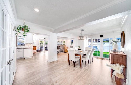 Garden Isles Casa | Heated Pool! Waterfront+Kayak! Close 2 Beach!