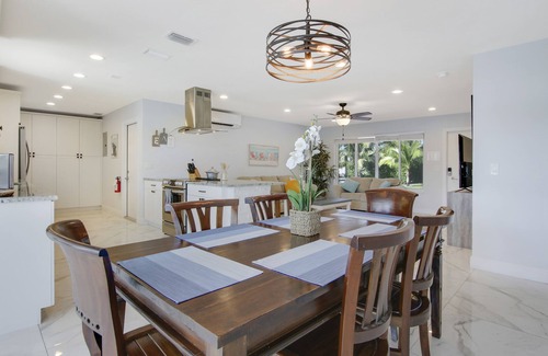 Florida North Atlantic Coast Casa | Heated salt water-pool & spa, walk to local beach, park, boat ramp, restaurants.
