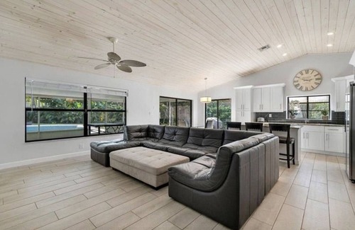 Lake Ida Shores Casa | Heated Saltwater Pool! Beautiful Activity Filled Three BR Home Downtown Delray