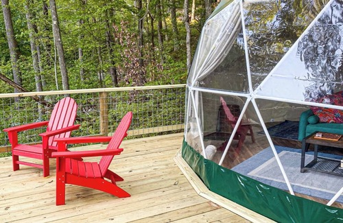 Wallkill Casa | Heated, Seasonal Modern Geo-Dome in woods with heat and AC