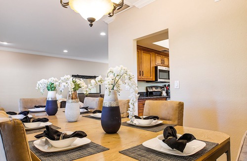 Sunset Ridge Casa | Heated Sparkling Pool Gigantic Backyard!