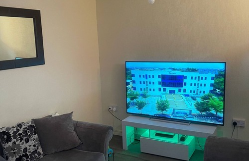 Wolverhampton Apartamento | HEATH TOWN APARTMENT