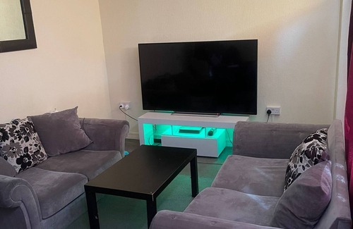 Wolverhampton Apartamento | HEATH TOWN APARTMENT