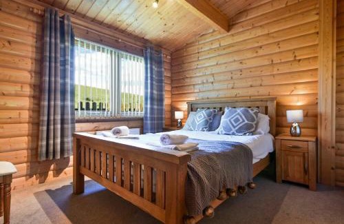 Bamburgh Casa | Heather Cottages - Brown Owl