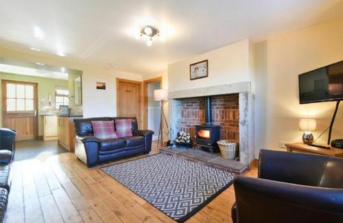 Bamburgh Casa | Heather Cottages - Godwit