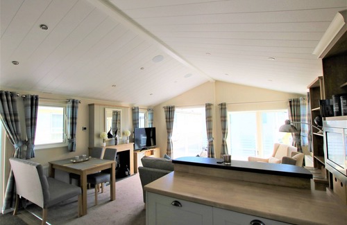 Mudeford Casa | 'Heathfield', A luxury lodge on the Sandhills Holiday Park Mudeford