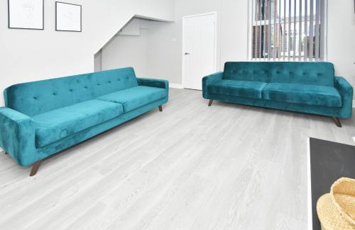Crewe Apartamento | Heathfield House by YourStays - Four Bedroom House in Crewe