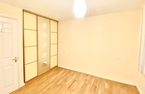 Yeading Casa | Heathrow House - 4 bedroom 3 bathrooms - London