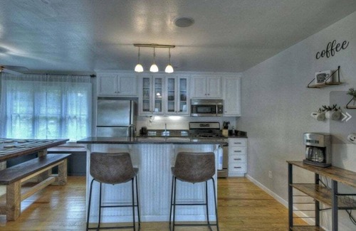 Ellijay Cabina | Heaven Bound of Gates Chapel