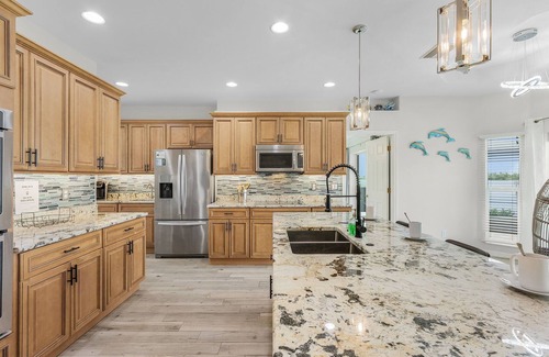 Alabama Grove Terrace Casa | Heaven Found! Stunning River Views & Pool - Villa Island Sunset - Roelens Vacations