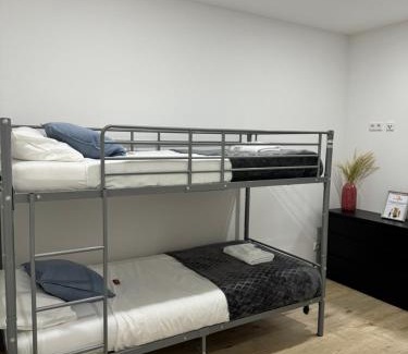 Oberbilk Casa | Heaven Homes - Privatzimmer mit Bad im Herzen von Düsseldorf