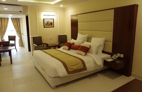 Lahore Hotel | Heaven Hotel