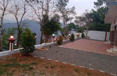 Devikolam Hotel | Heaven of Breeze Idukki