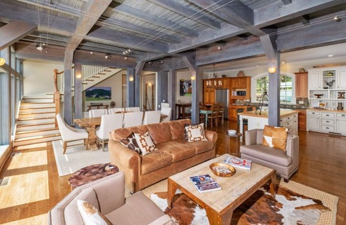 Roseland Casa | Heaven On Earth ~ Wintergreen Mountain