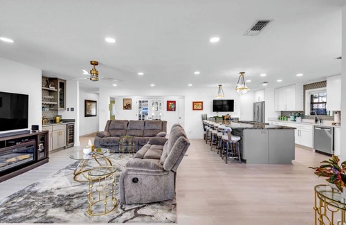 Diamondhead Casa | Heaven on Seven - Golf Course home on #7 of the Pine at Diamondhead Country Club