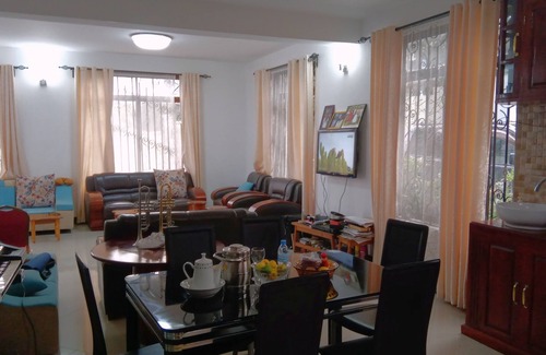 Rombo Casa | Heaven's woodland home, Cozy 4 BR Marangu kilimanjaro, mt view, Wi-Fi, parking