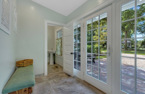 East Marion Casa | Heavenly Craftsman Just minutes to beaches, vineyards, ferries and Greenport!