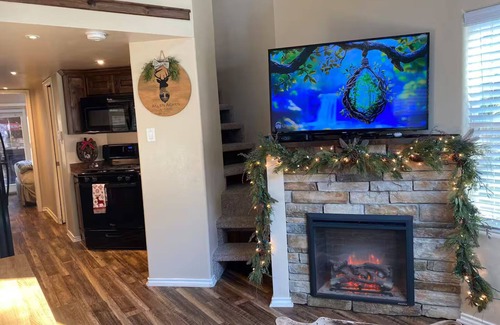 Canton Cabina | Heavenly Escape into the Forest- Tiny Home at Allen Acres Resort