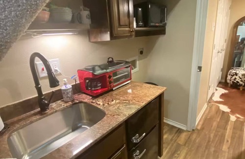 Canton Cabina | Heavenly Escape into the Forest-Tiny Home #2 at Allen Acres Resort