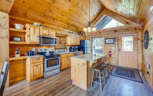 Sevierville Villa | Heavenly Escape