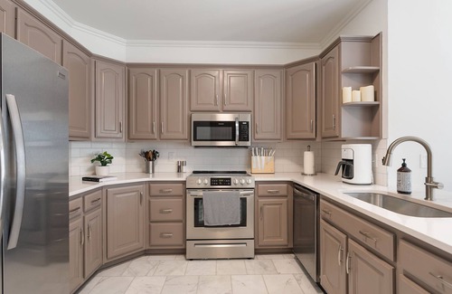 Hendersonville Casa | Heavenly Lakefront Six Bedroom Hideaway