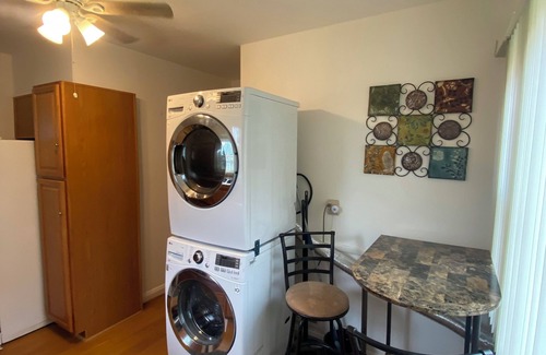 Lochearn Casa | Heavenly Luxury, Bright & Spacious – Near Downtown - Kitchen- Workspace, Laundry