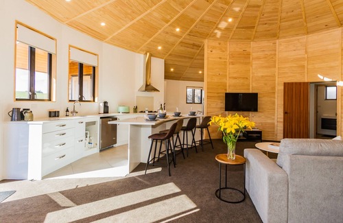 Ohakune Cabaña | Vistas del spa celestial - Ohakune Holiday Home