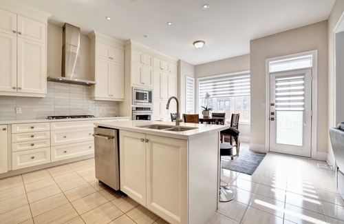 Brampton Casa | Heavenly Suburban Home
