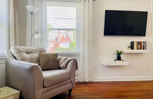 Evansville Apartamento | Heavensville Haven - One bedroom apartments