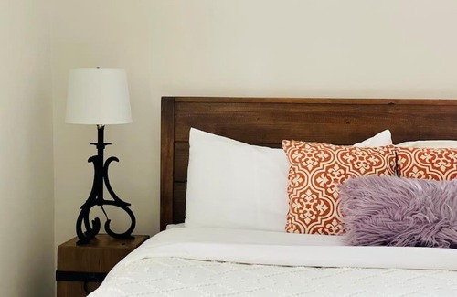 Evansville Apartamento | Heavensville Haven - One bedroom apartments