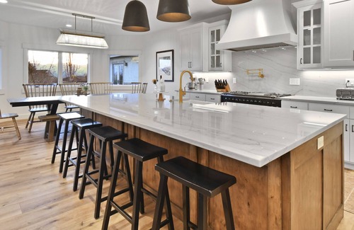 Lake Creek Estates Casa | Heber Luxury Retreat | Large Groups | 7br, 5.5ba | Arctic Spa