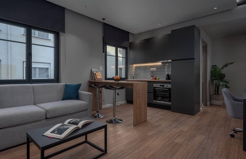 Thessaloniki City Centre Hotel | Hebrard Industrial Suites