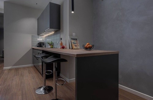 Thessaloniki City Centre Hotel | Hebrard Industrial Suites