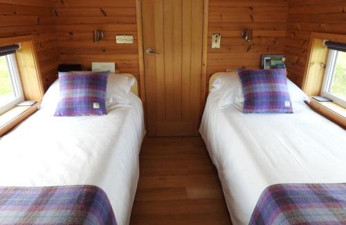 Arnol Hotel | Hebridean Huts