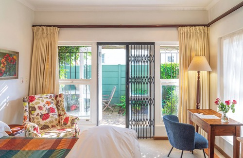 Claremont Casa | Hedge House