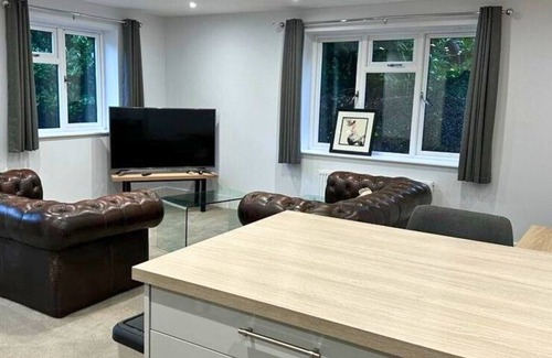 Wooburn Moor Casa | Hedsor Stylish Two Bedroom Cottage