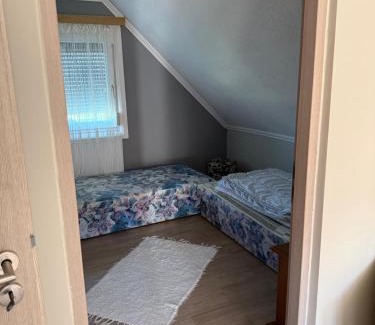 Balatongyorok Apartamento | Hegyalja Apartmanház