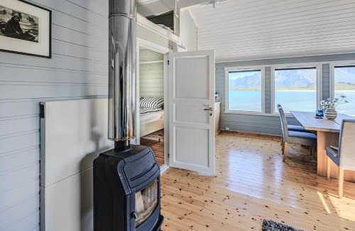 Flakstad Casa | HeiaHytta Fredvang