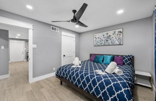 Houston Heights Apartamento | Heights 1BR Chic Apt with King Bed & Pool
