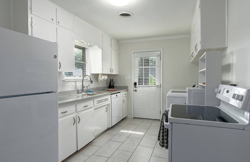 Cahaba Heights Condominio | Heights Brands by Oasis - Condo Uno - the best of Birmingham - charming home