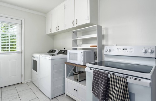 Cahaba Heights Condominio | Heights Brands by Oasis - Condo Uno - the best of Birmingham - charming home