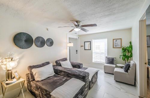 Shady Acres Casa | Heights Home