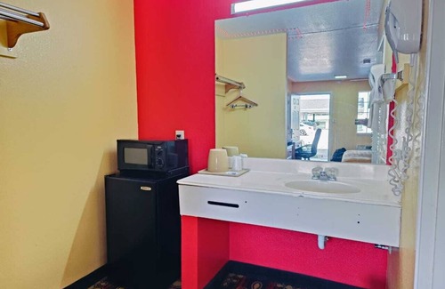 Harker Heights Hotel | Heights Inn