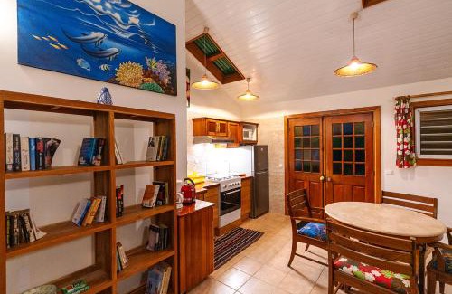 Ha'apiti Casa | Heimanarii's Lodge - Fare Opuhi