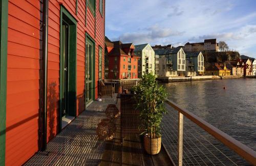Sandviken Apartamento | Heimby Homes - Seaside Balcony Stay